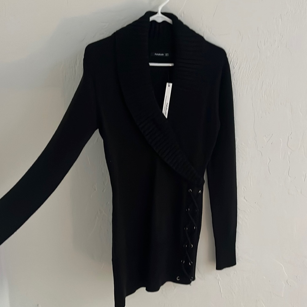 Black PattyBoutik sweater.